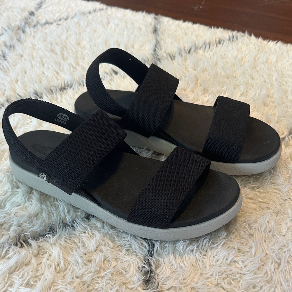 Keen Women’s Elle Backstrap Sandal size 11 Black - like new!